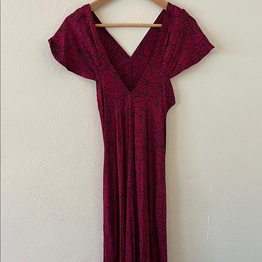 Elegant Silk Red Patterned Women's Dress